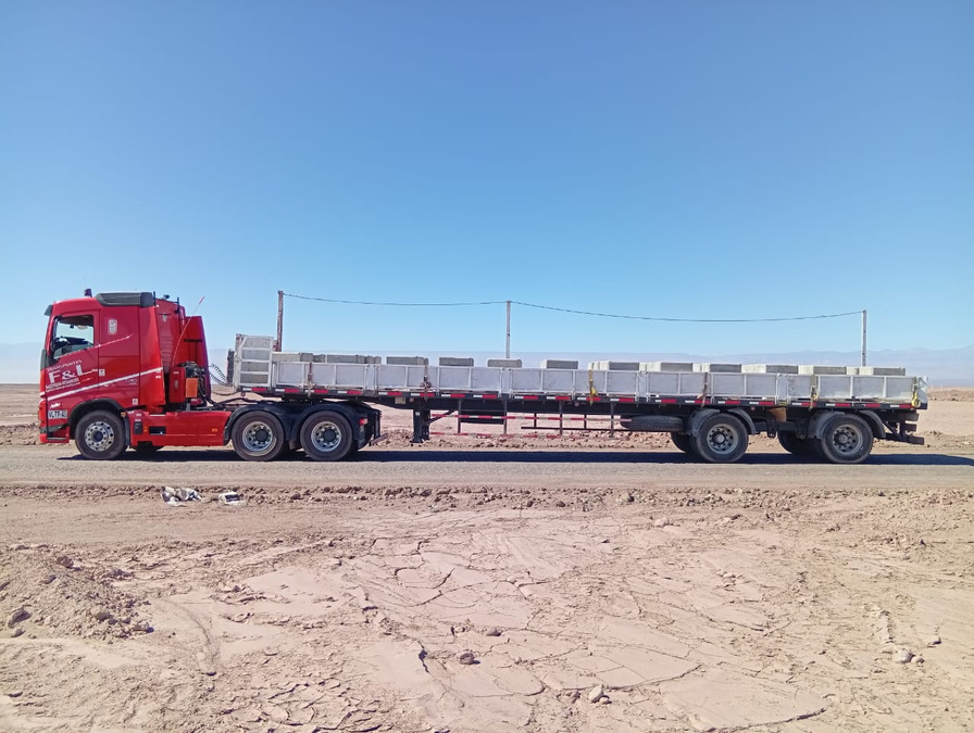 Rampla extensible de F&L Transportes