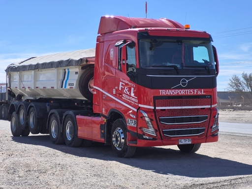 Tractocamión F&L con batea